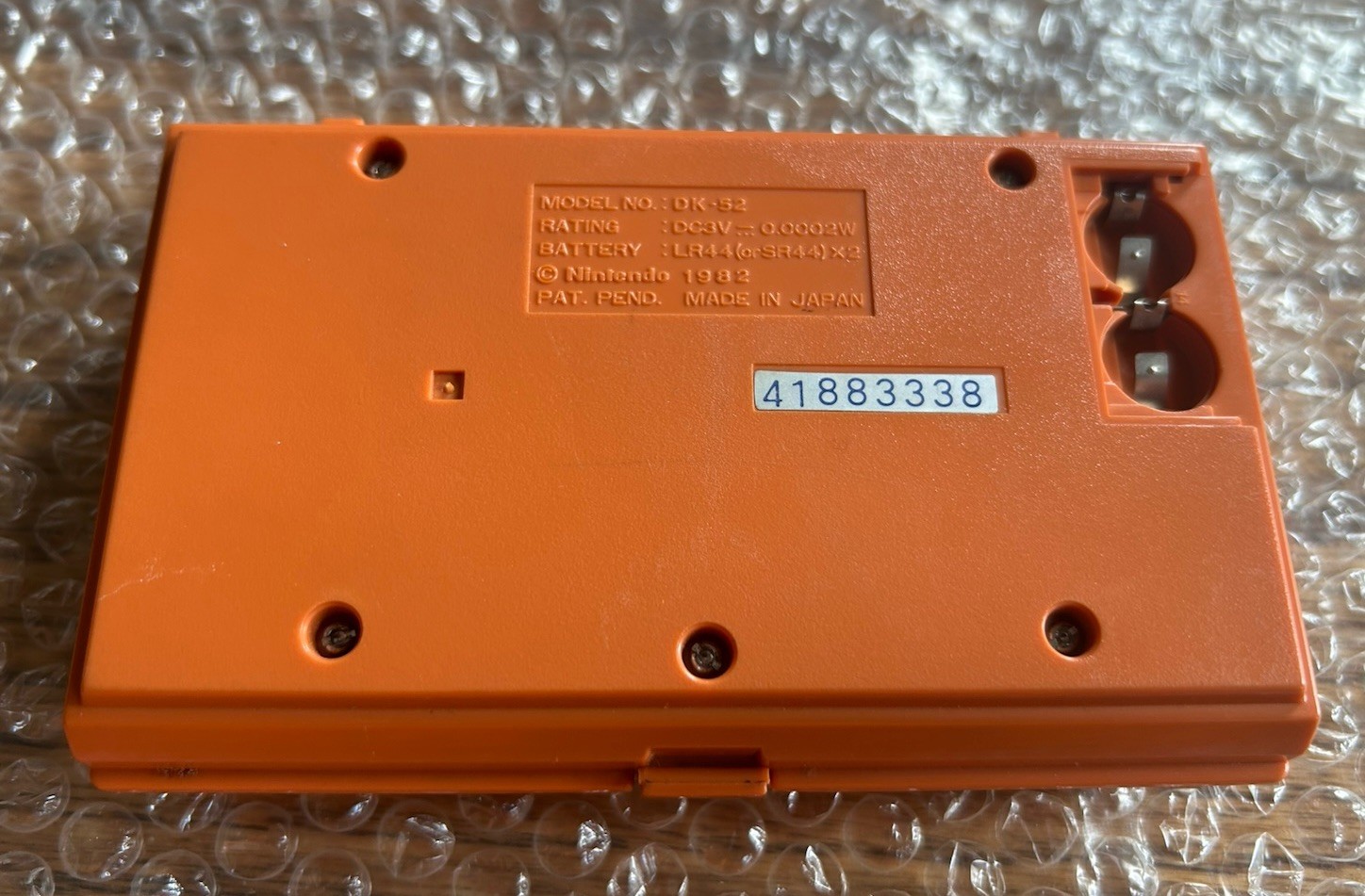 NINTENDO Donkey Kong Game and Watch (DK-52) 1982 WORKING No Batt Cover
