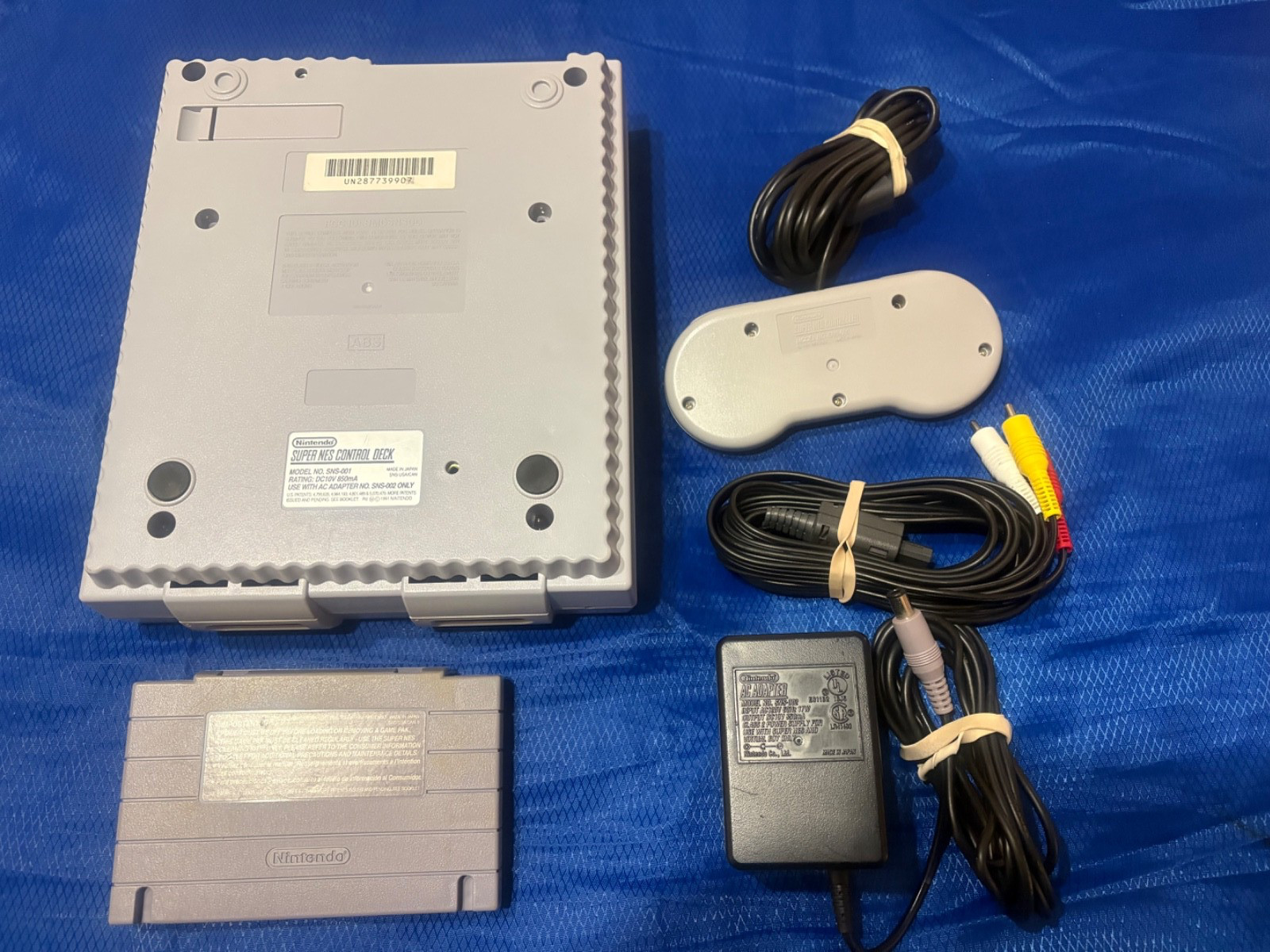 Nintendo SNES 512MB Home Console – Gray plug and play game ready system