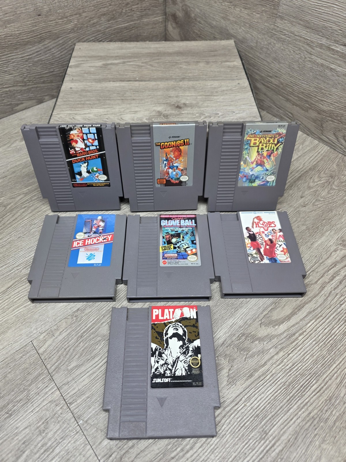 Nintendo Entertainment System NES Bundle with Zapper, 2 Controller, Cables Games