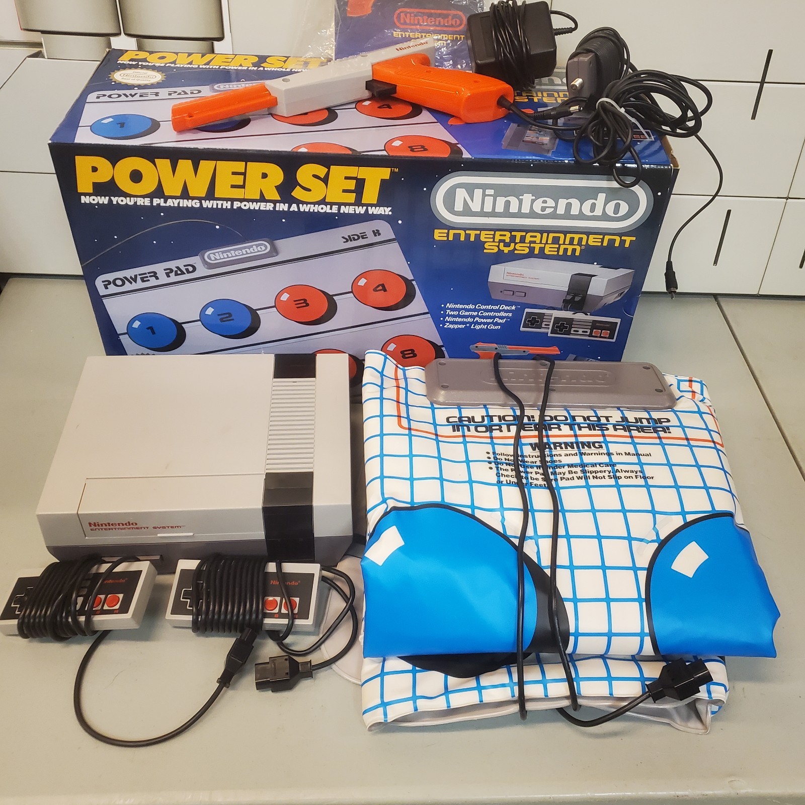 Nintendo Entertainment System NES Power Set CIB | Tested Working W/ Accessories