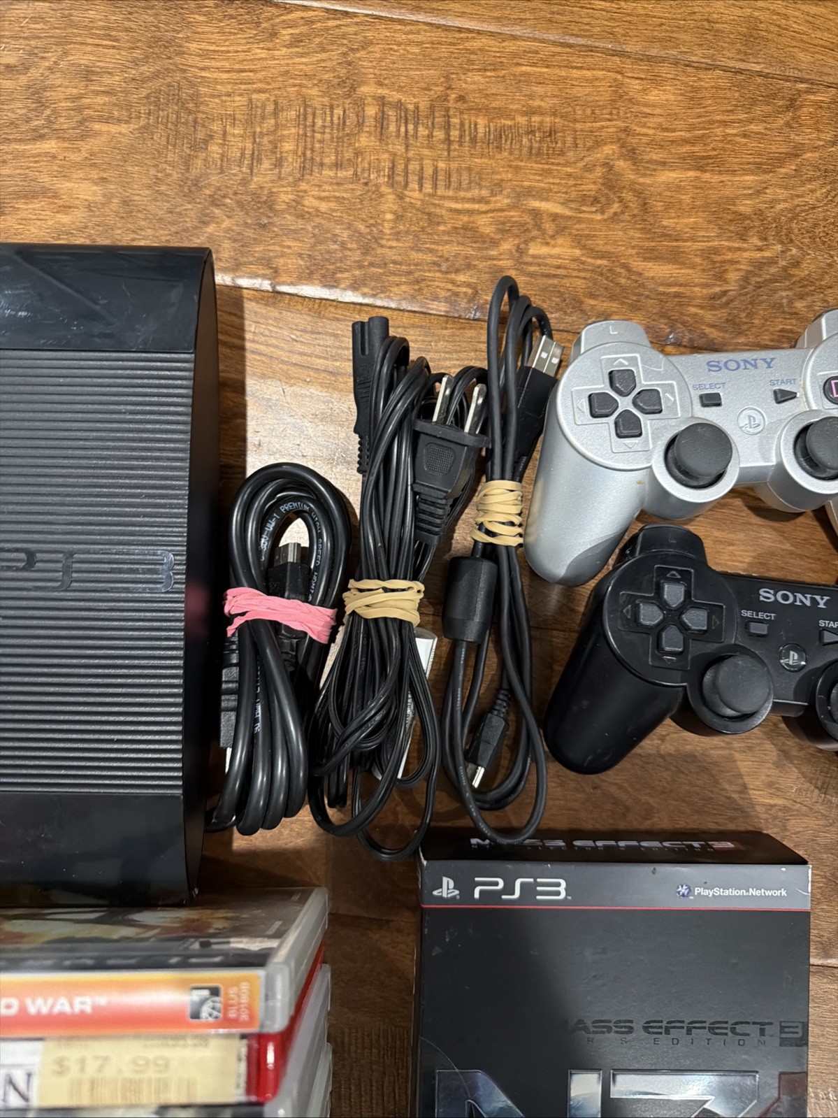 ✅ Sony PlayStation 3 12GB Super Slim 51 Games 2 Controls