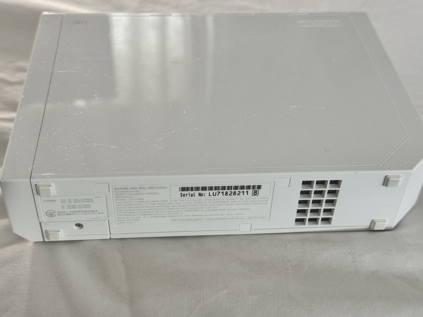 Nintendo Wii RVL-001 512 MB Home Console – White
