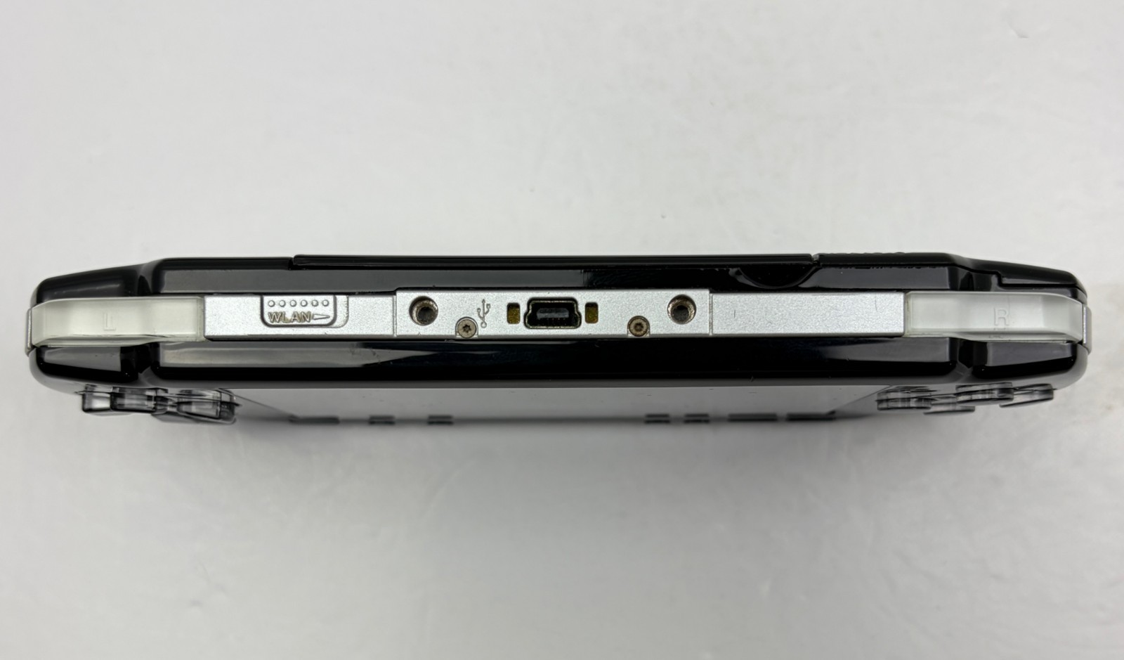 Sony PSP 2000 Piano Black Handheld Console w/ NEW Battery & Charger