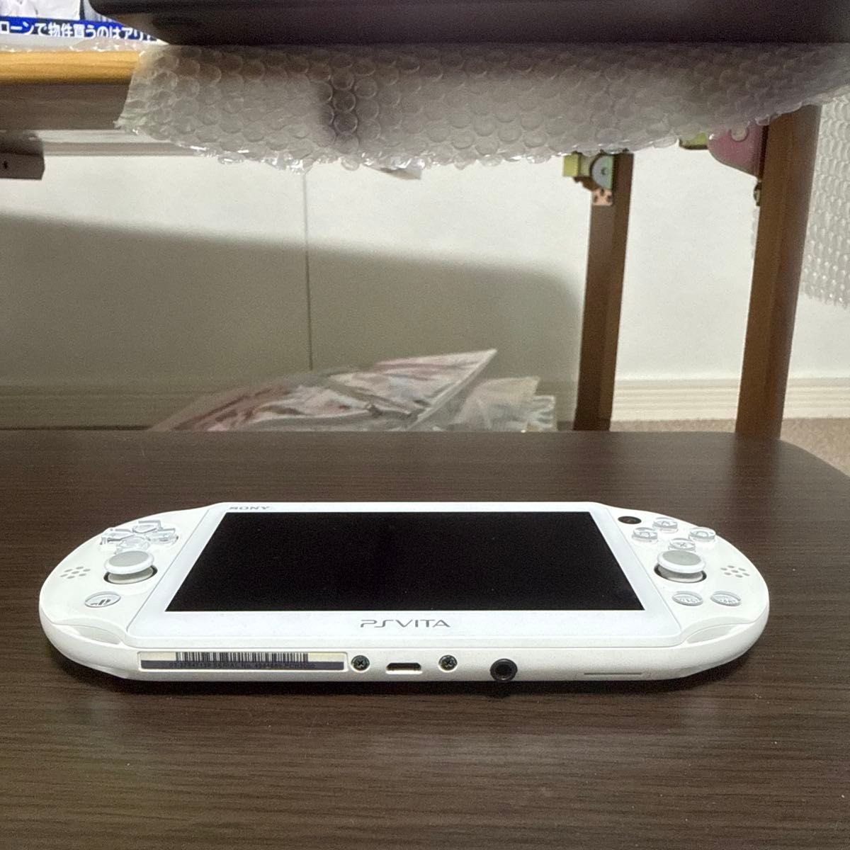 Excellent SONY PS Vita PCH-2000 Console White w/charger