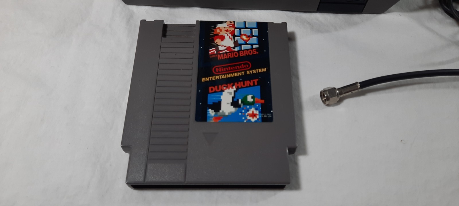1985 Original NES With New 72 Pin con. 2 Original Controllers New P/S + Mario