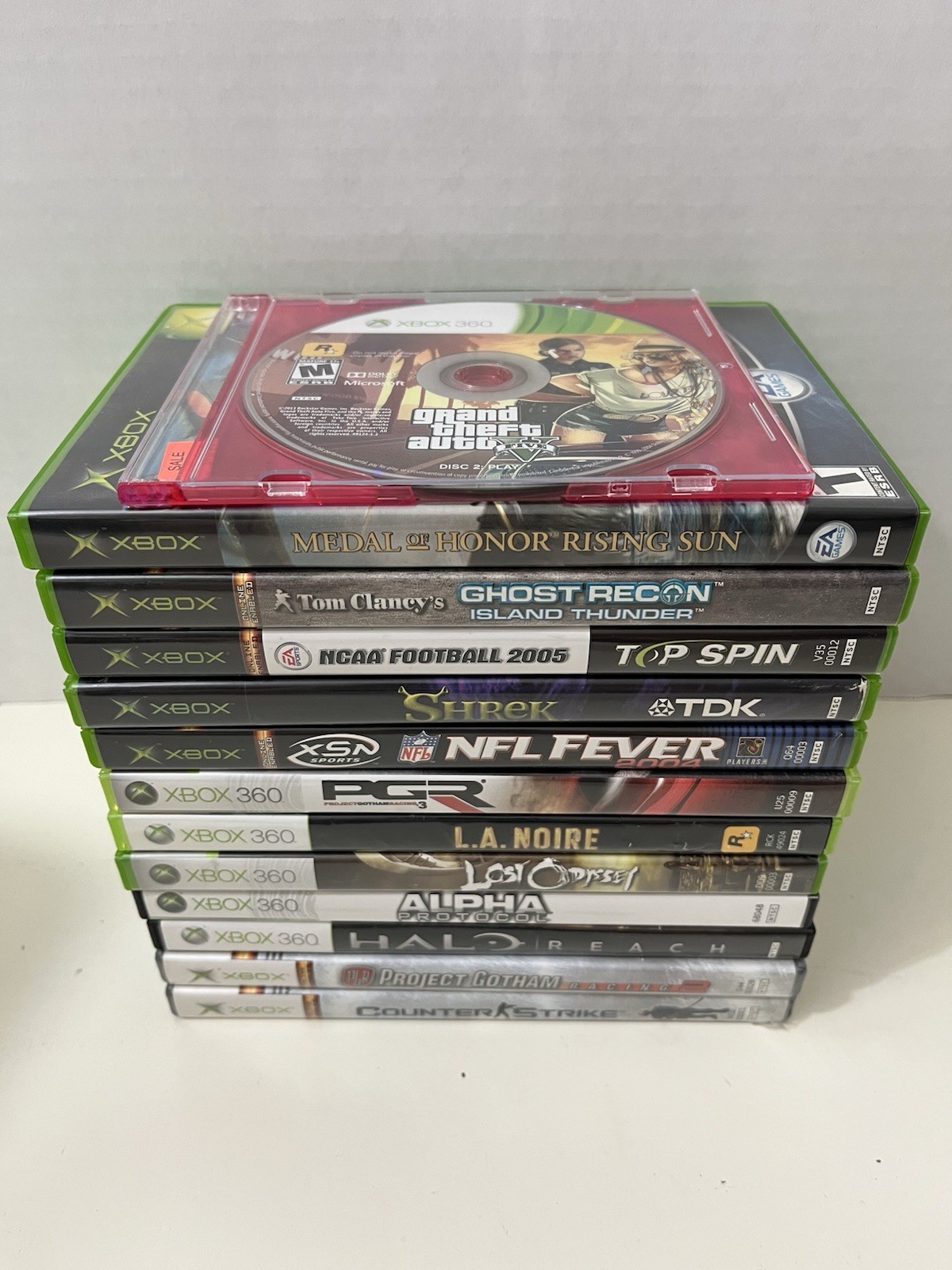 Microsoft XBox 360 White Console Bundle 250 GB, Controllers, 12 Games, & Extras