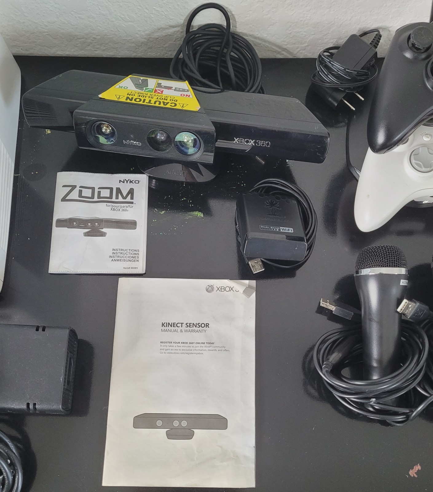 Xbox 360 S White Model 1439 Console 19 Game Bundle Kinect Nyko Tested Working