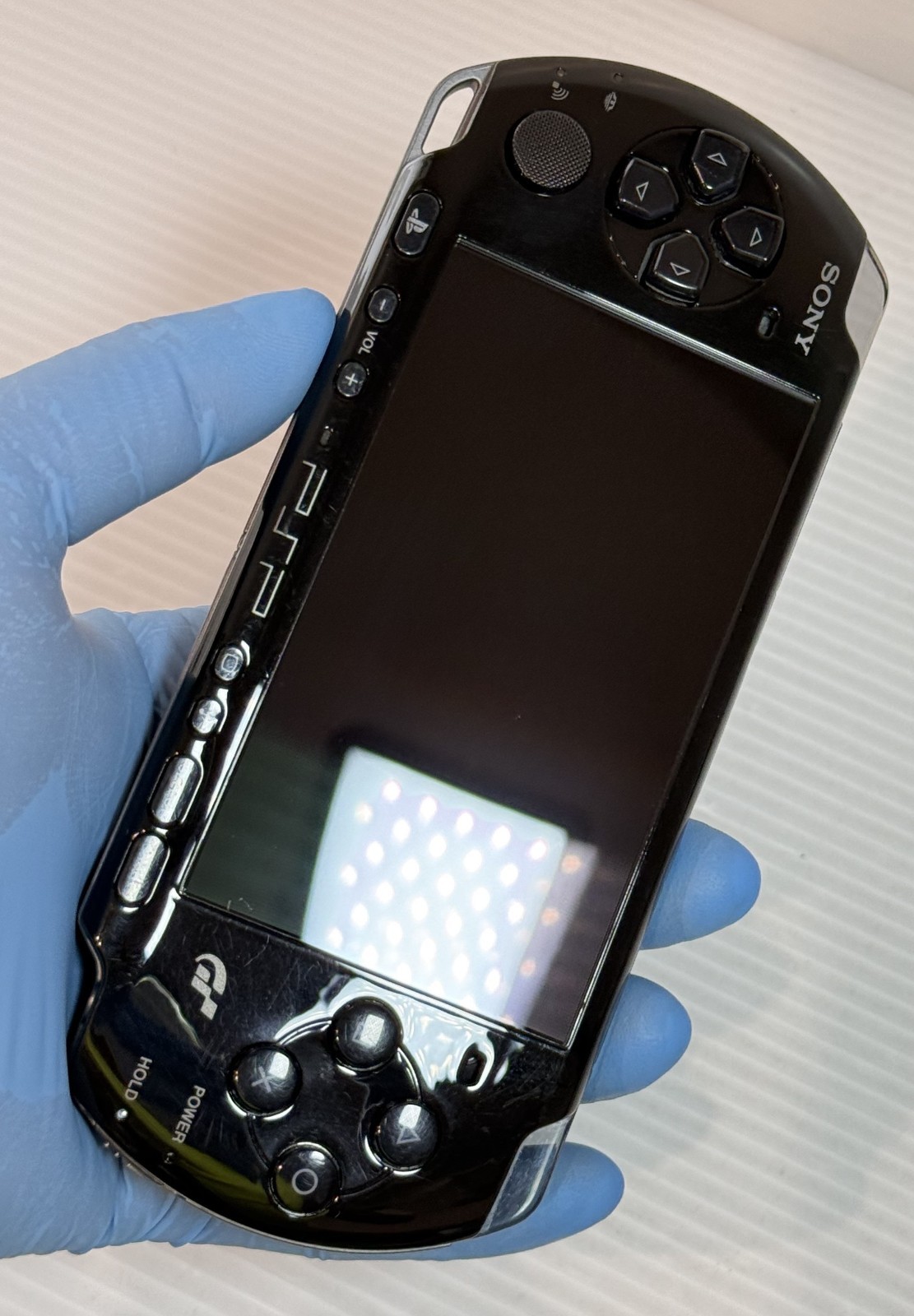 Sony PSP-3000 Console Gran Turismo Limited Region free w/Pouch etc, – Excellent