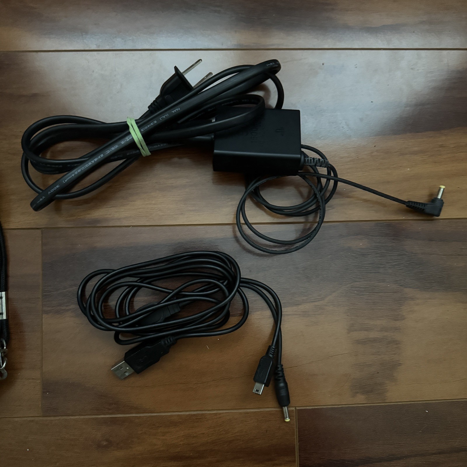 PSP 2001 Piano Black Console Powers On *Includes cables* – No Battery
