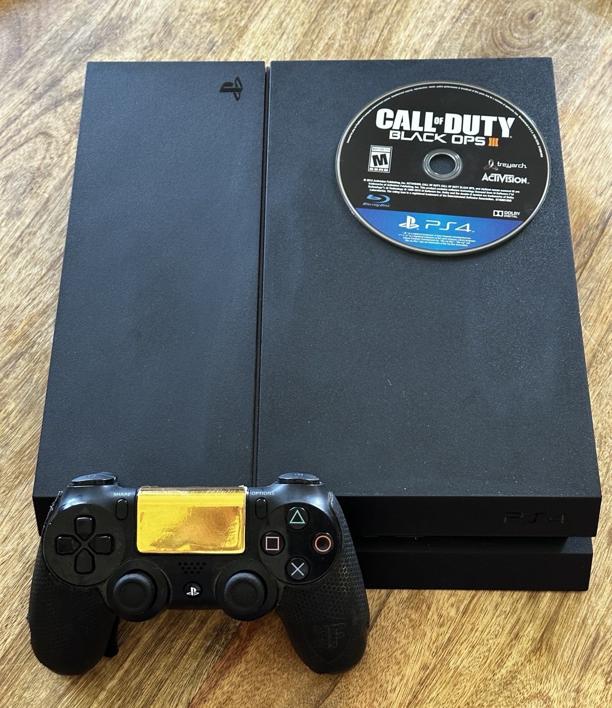 Sony PlayStation 4 PS4 Console CUH-1215A w Controller & COD Black Ops III TESTED