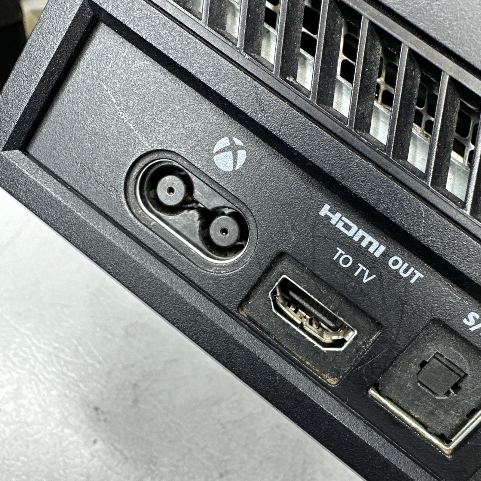 Original MICROSOFT XBOX ONE model 1540 500gb console Parts Only