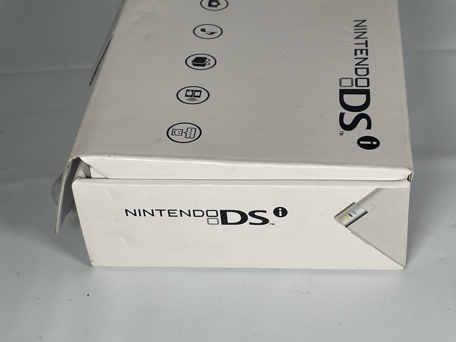 Nintendo DSi White Console in Original Box