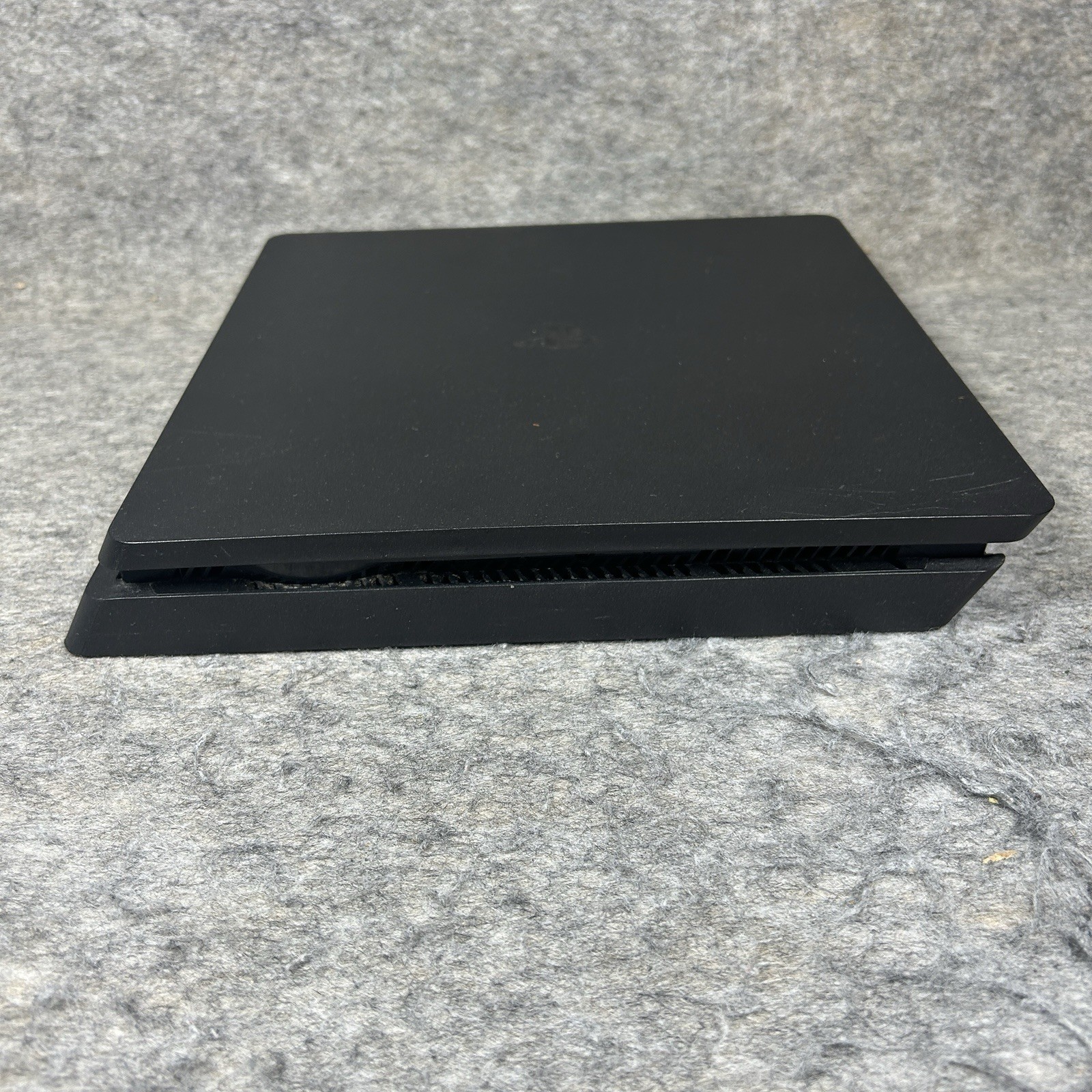 Sony PlayStation 4 Slim 500GB Console CUH-2215A W/ Controller Tested