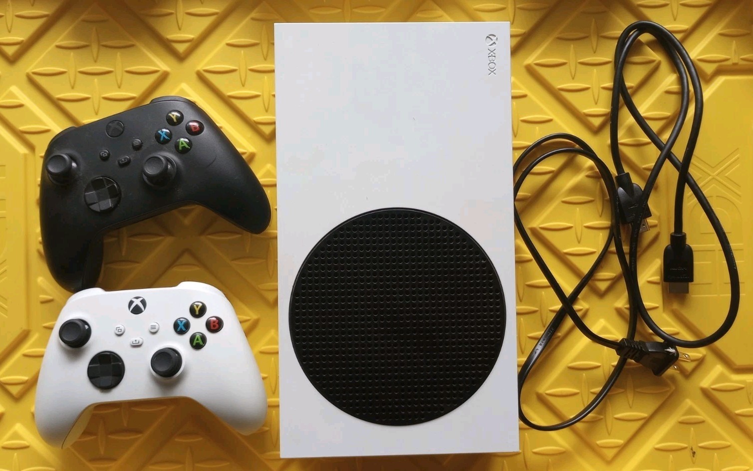 Microsoft Xbox Series S 512GB White With 2 OEM Controllers + All Cables!