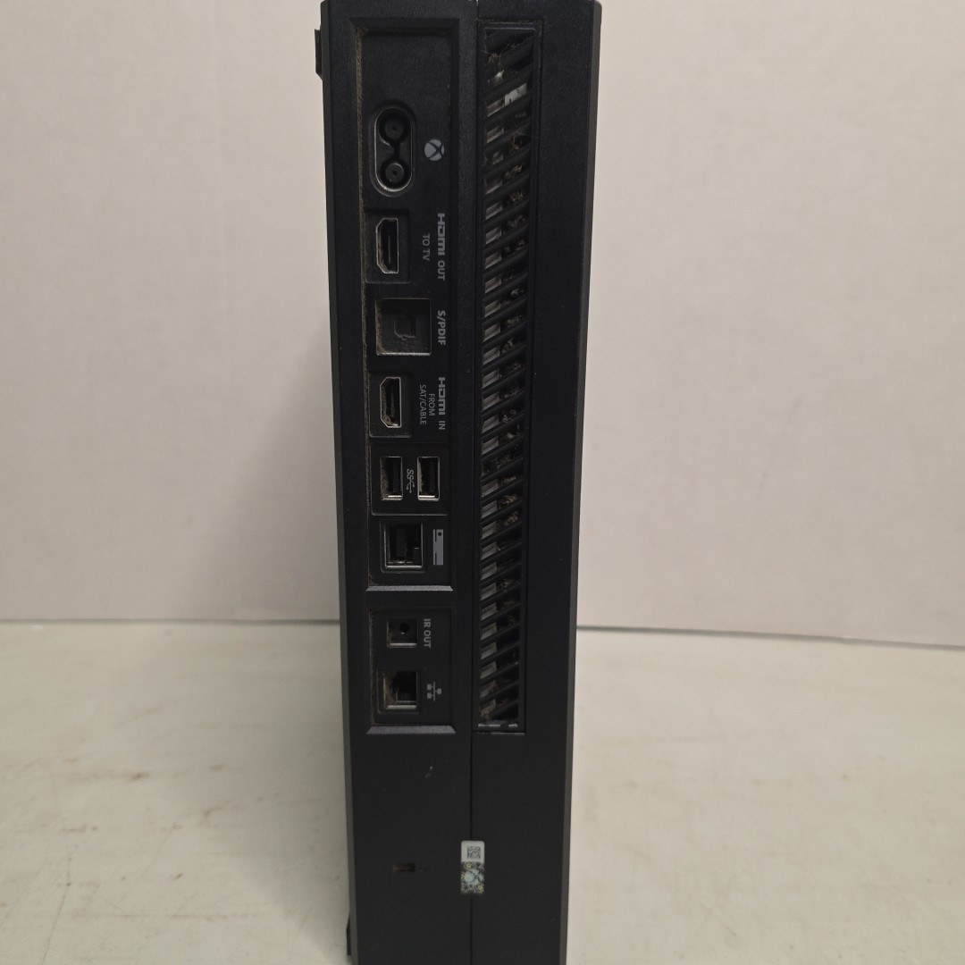 Microsoft Xbox One Console 500GB Black Model 1540 – DOESN’T READ DISC