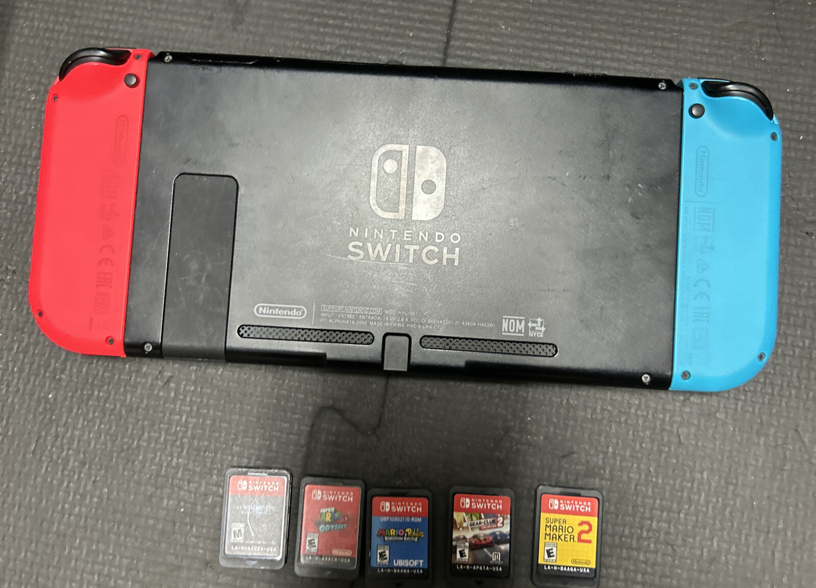 NintendoSwitch HAC-001 32GB Console + 5 Switch Games