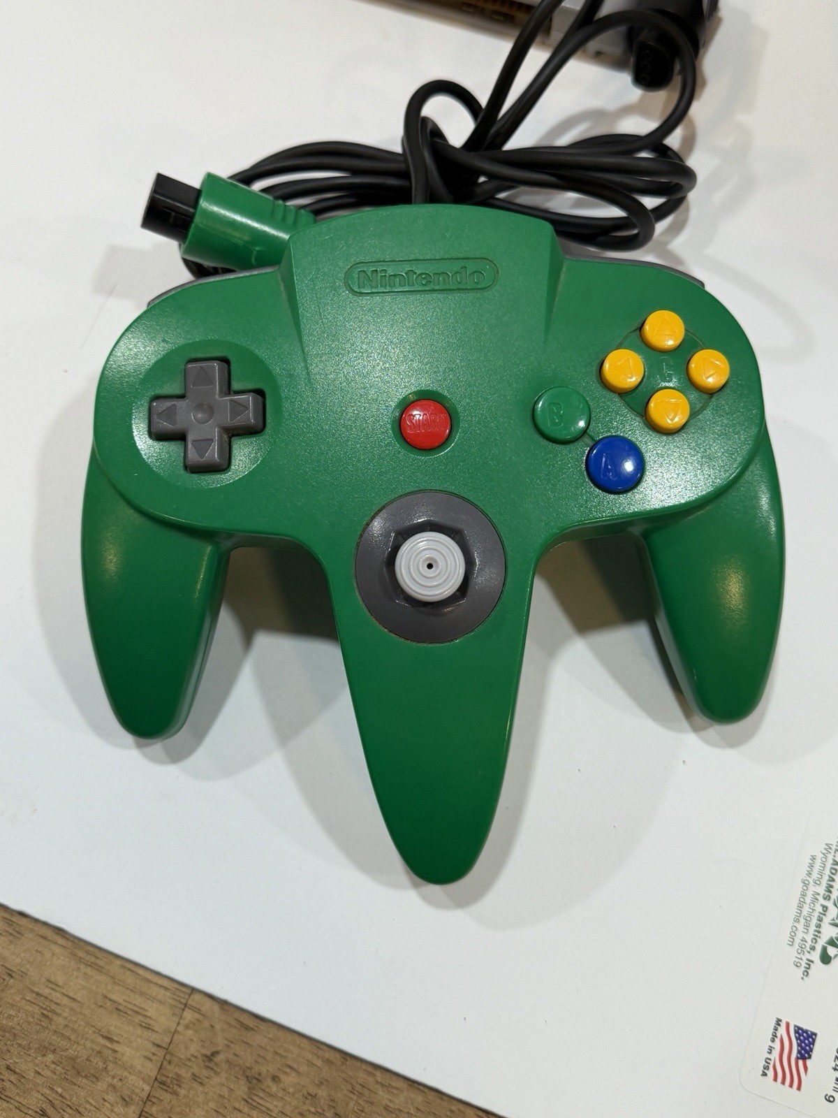 Nintendo 64 Bundle 4 Controllers Super Mario 64 Plus 2 Other Games READ
