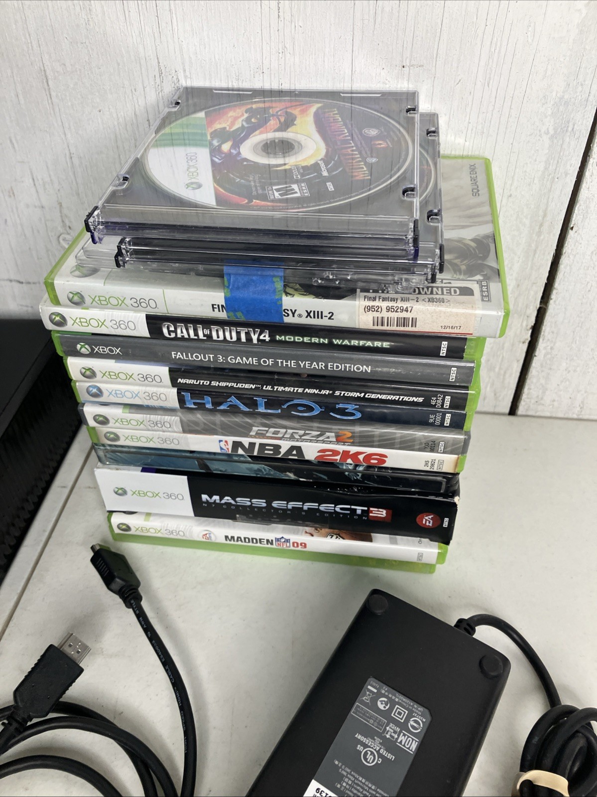 Xbox 360 S Slim Bundle 1439 Console 250GB 15 Games HALO NARUTO FALLOUT MASS EFF