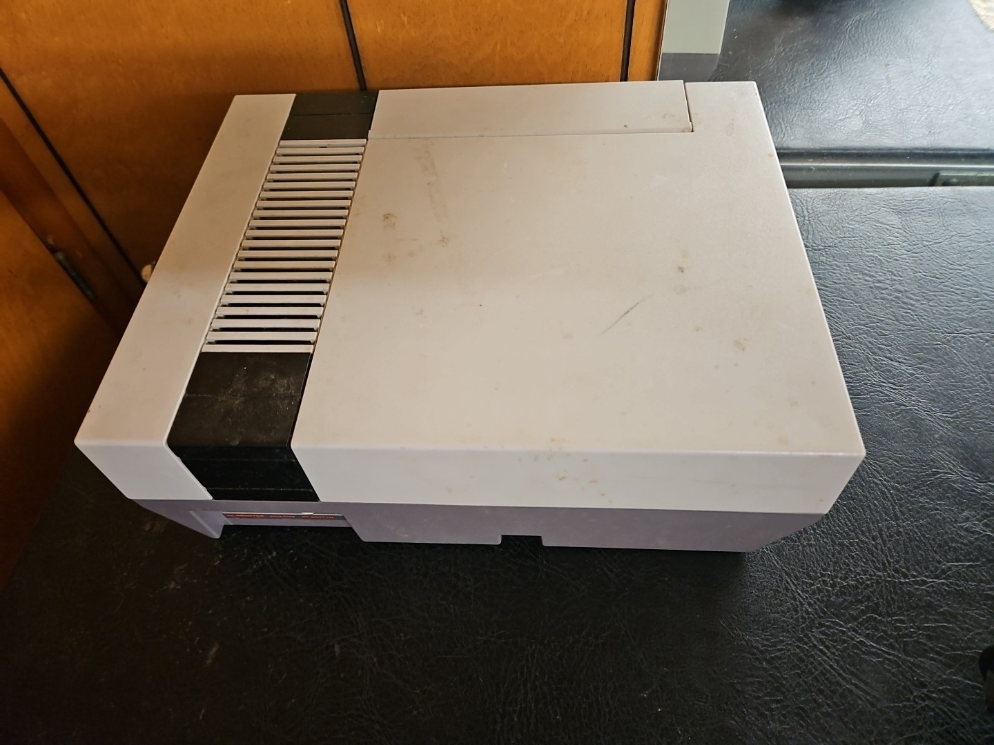 Nintendo Entertainment System NES-001 Original Console Bundle-Tested