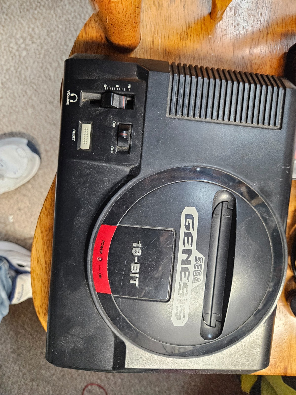 1-CONTROLLERS Original SEGA GENESIS Console MK-1601 Video Game System 1st Model