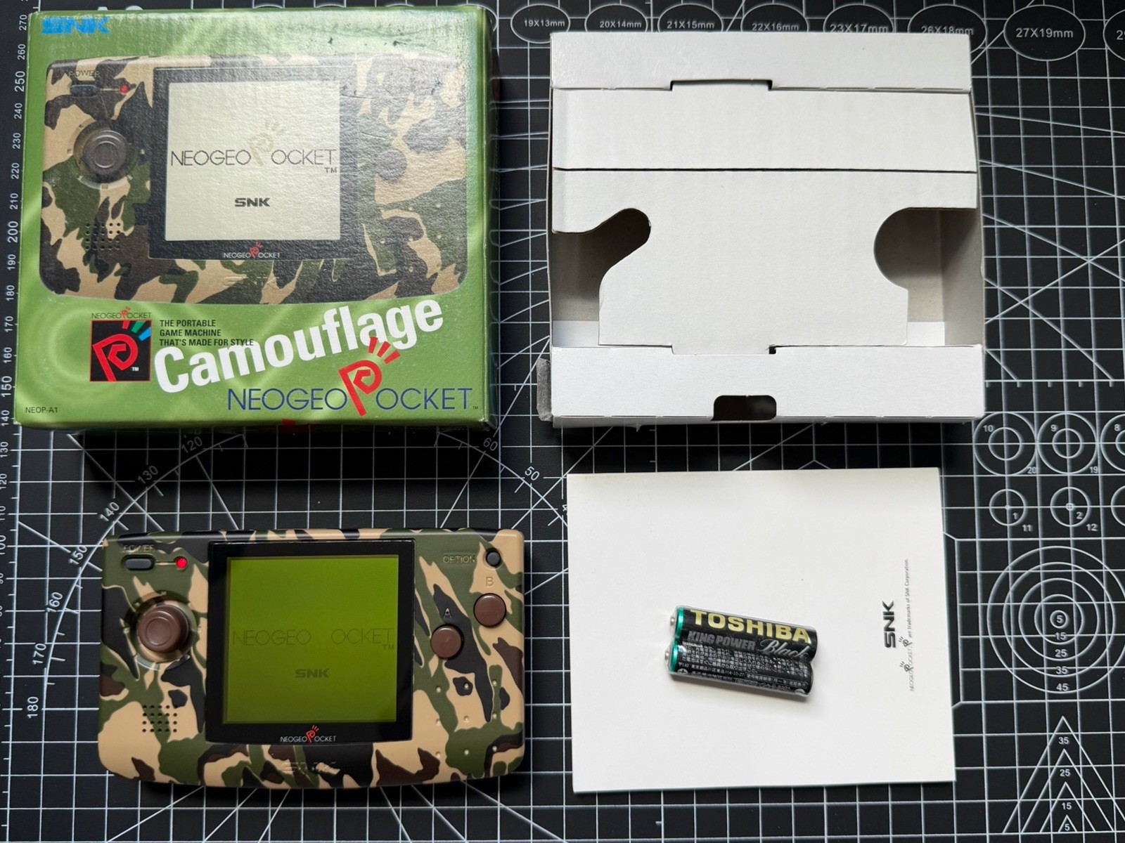SNK NeoGeo Pocket Camouflage W/ Bivert Backlight &Box & Manual & Insert ~Prefect