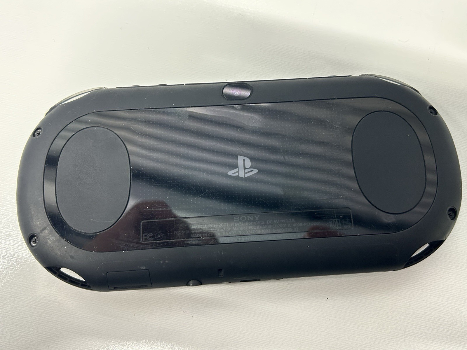 Sony PS Vita PCH-2001 Console 8GB 2 Games Charger Tested Works