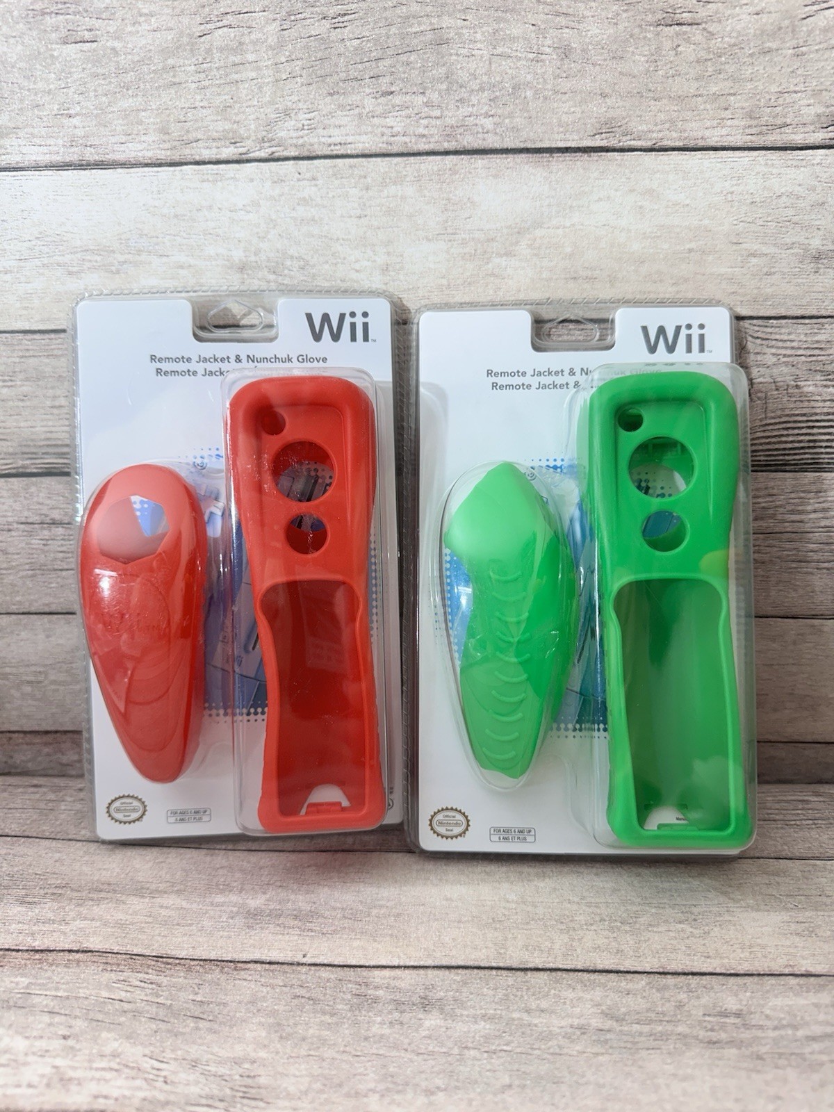 NEW Nintendo Wii Console Sports 3 Controllers 3 Nunchucks Charger Sleeves Bundle