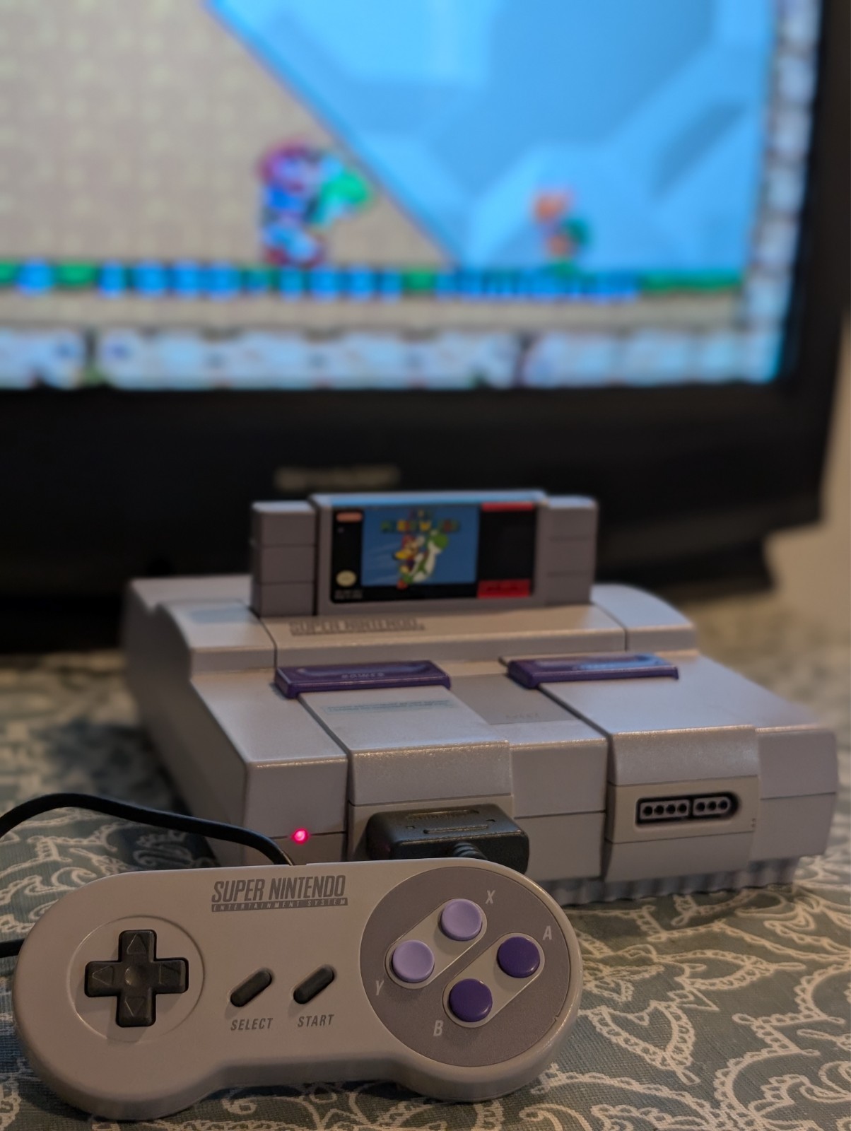 Super Nintendo SNES 1CHIP-01 Console, SMW Game, Controller, OEM AC/AV Bundle