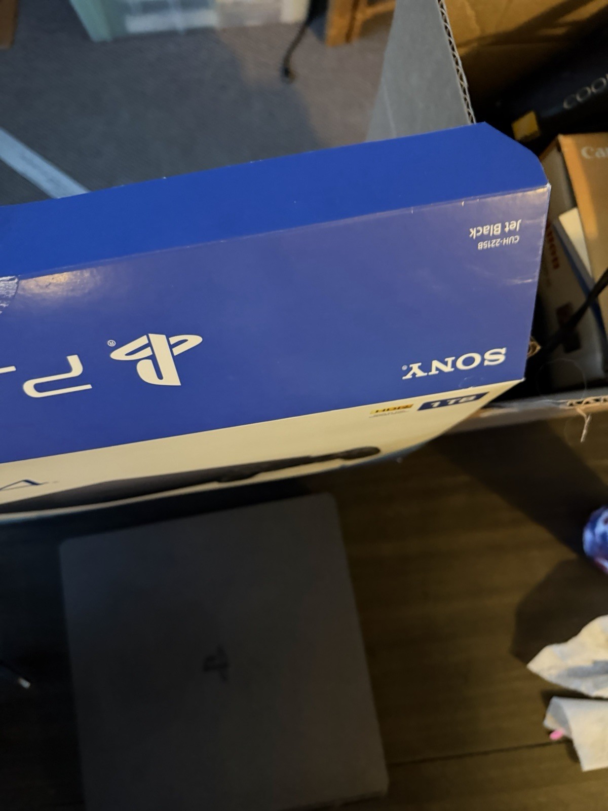 SONY PS4 SLIM 1TB CONSOLE CUH-2215B WITH 1 CONTROLLER, CABLES & BOX (WBP018061)