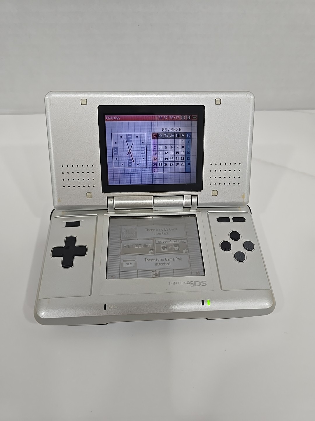 Nintendo DS «Fat» Silver Console w/ Stylus, Charger + Pokemon Platinum & Games