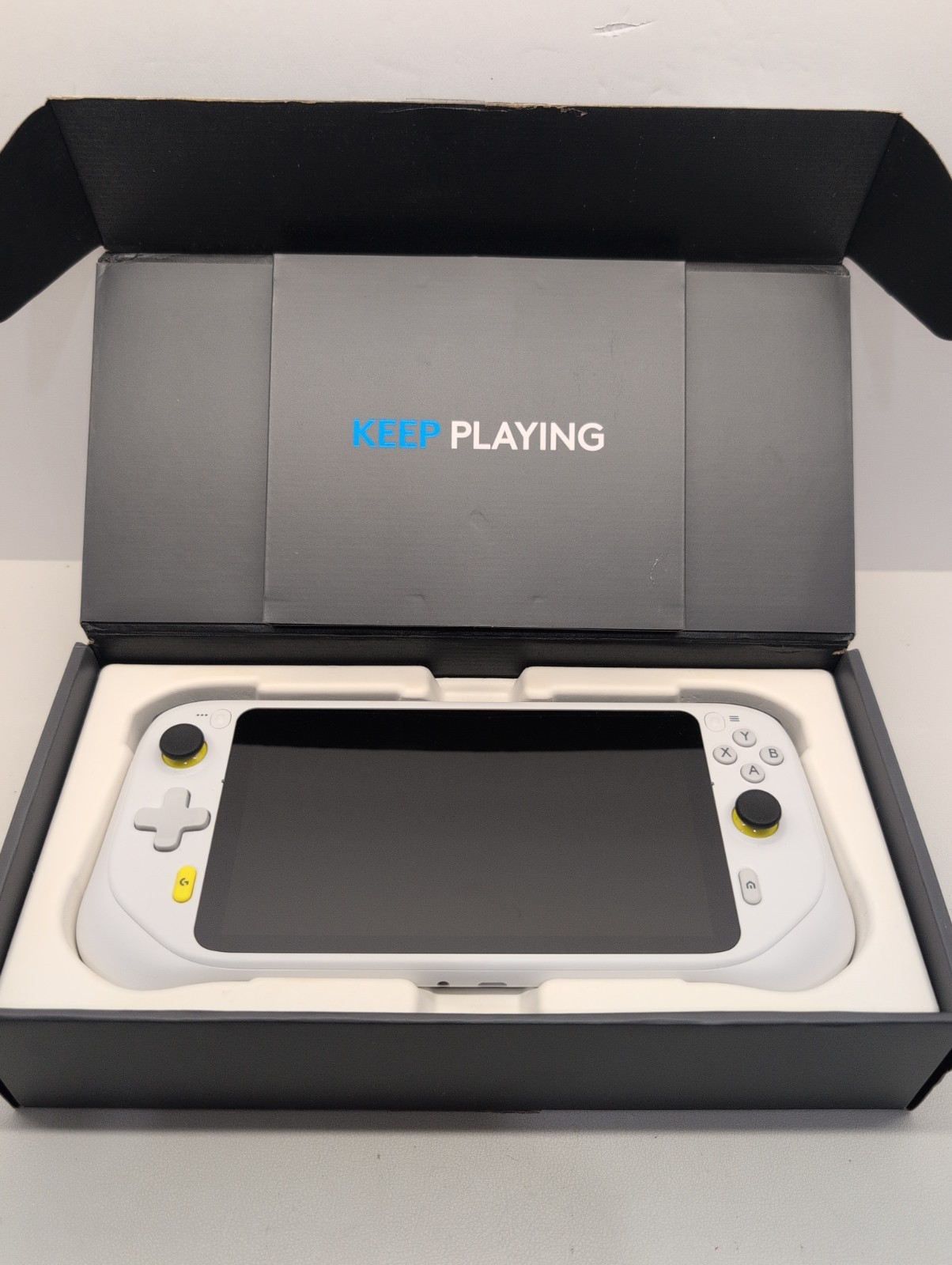 Logitech G Cloud 7-Inch Handheld Portable Gaming Console – As Is Read desc.