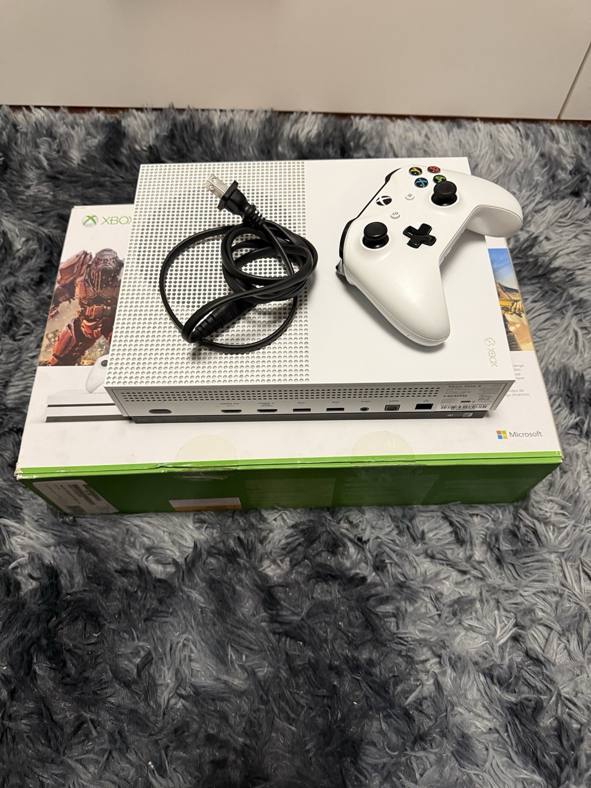 Microsoft Xbox One 500gb with Controller Power Cable No HDMI Cord