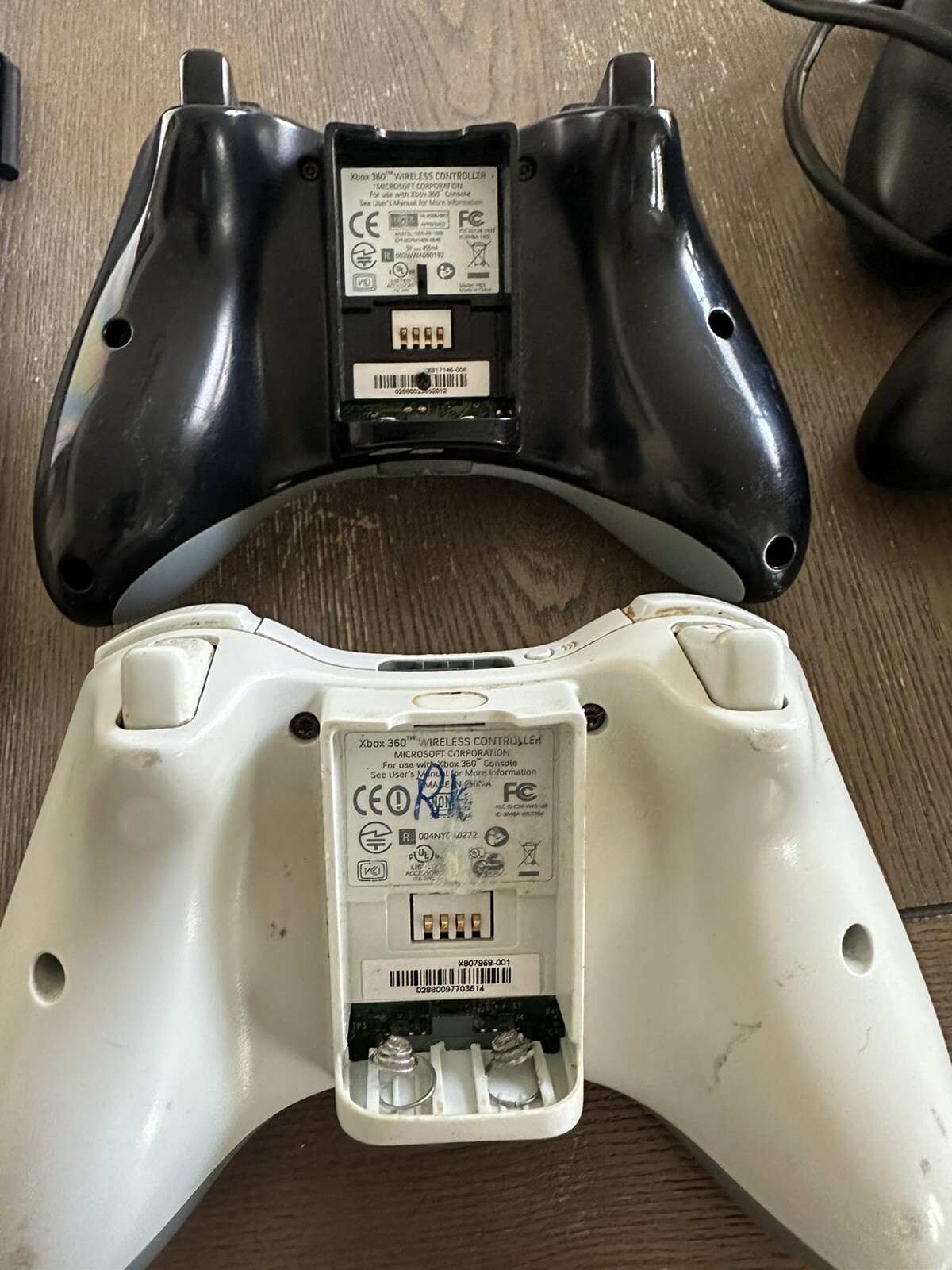 XBox 360 Core Matte White Game Console Gaming System and wireless controlers