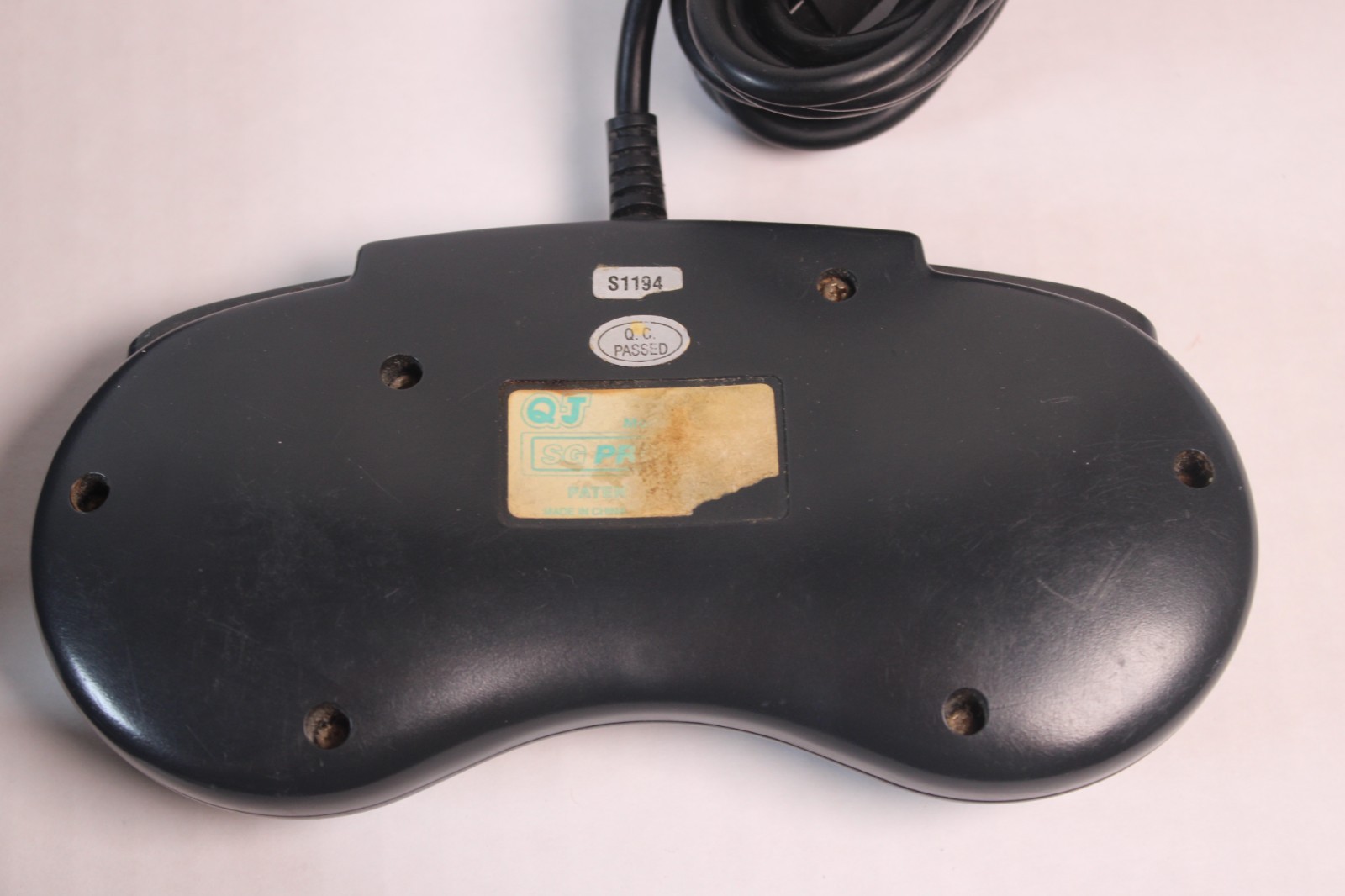 Sega Genesis Model 2 Console Bundle w/ 2 Controllers & Game (Tested & Working)