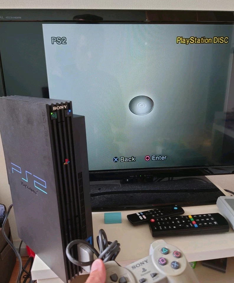 Playstation 2 W/Box 100% Original NTSC-J Japan + Controller SCPH-15000 w/ FF7