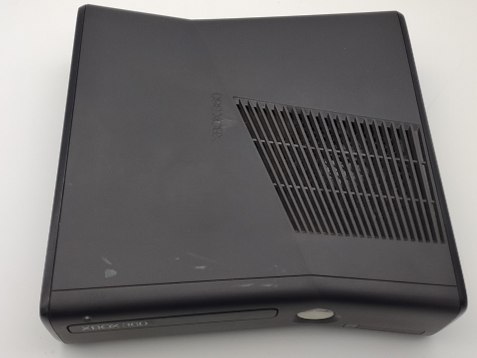 Xbox 360 S Slim 4GB Black Console System 2 Controllers Microsoft Lot Model 1439