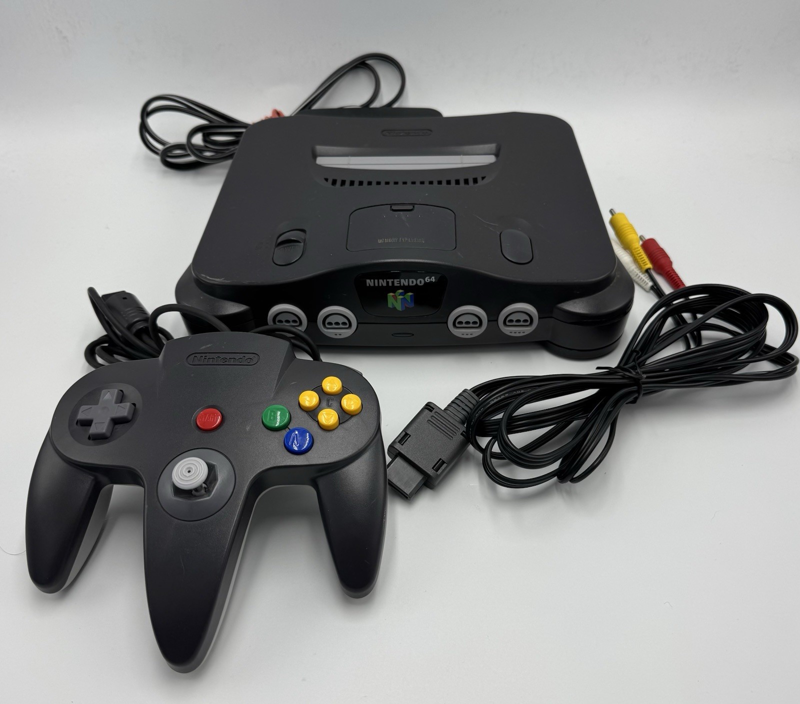 Nintendo 64 OEM Bundle – Includes Cords & Black/Gray Controller (N64, NUS-001)