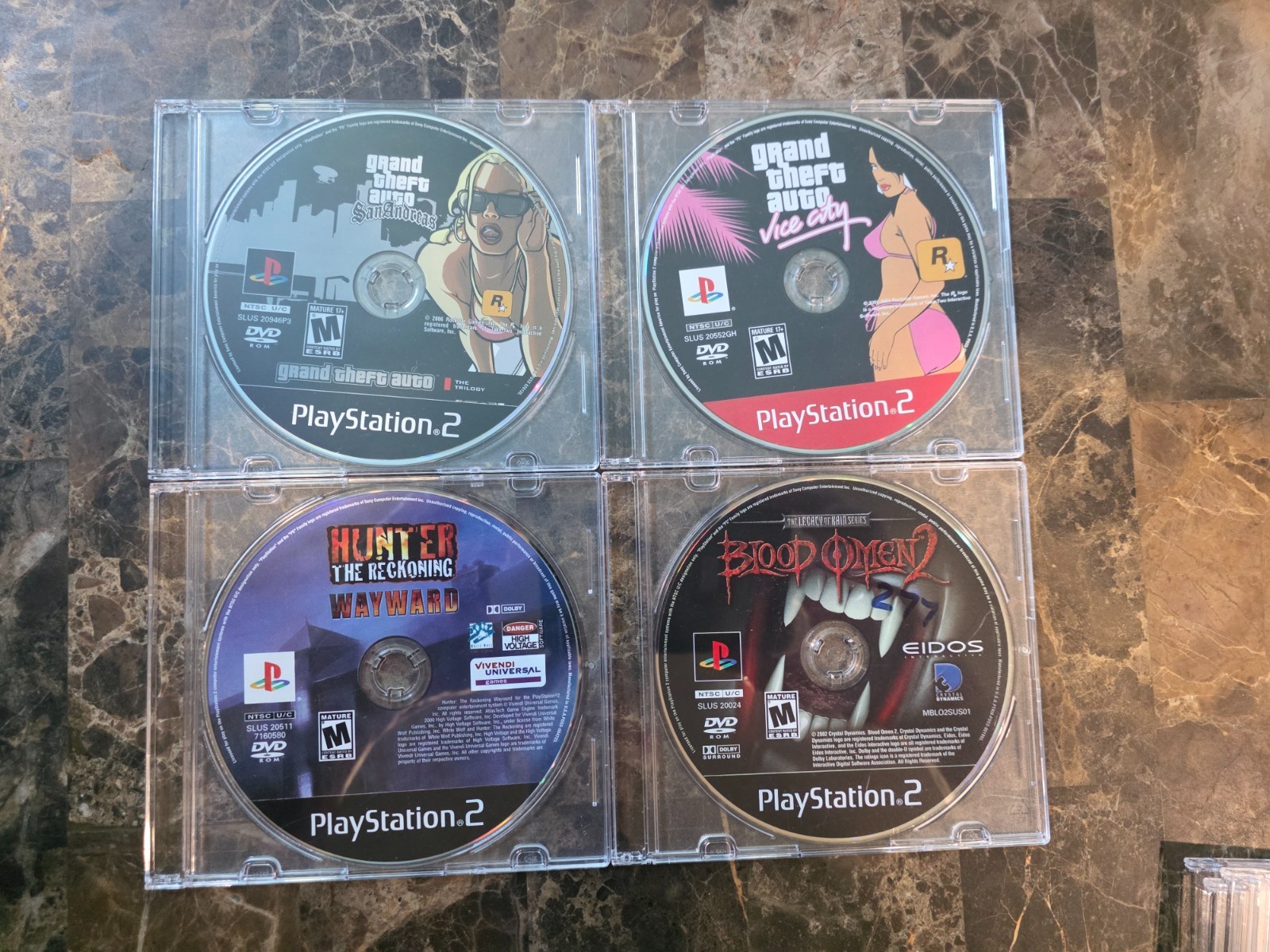 Fat PS2 Console +21 games + Extra controller + Multitap(Please read description)