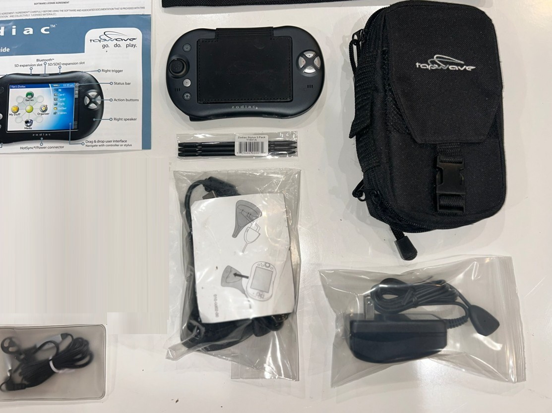Tapwave Zodiac 2 with OEM AC Adapter, Carrying Case and Lots of Extra’s #3
