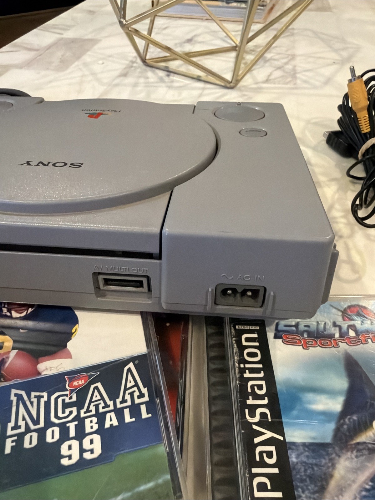 Sony PlayStation 1 PS1 SCPH-7001 Console OEM Controller Tomb Raider 2 + 2 Games