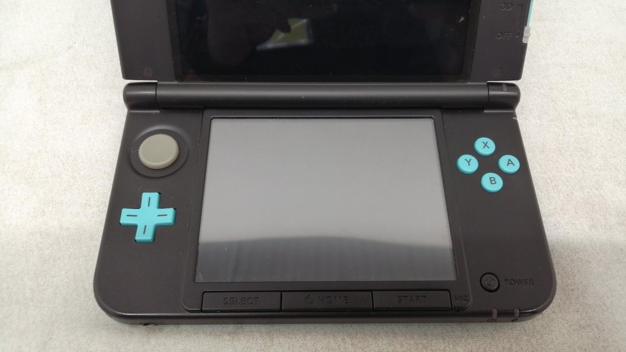 Nintendo SPR-001/Turquoise X Black Nintendo 3DSLL