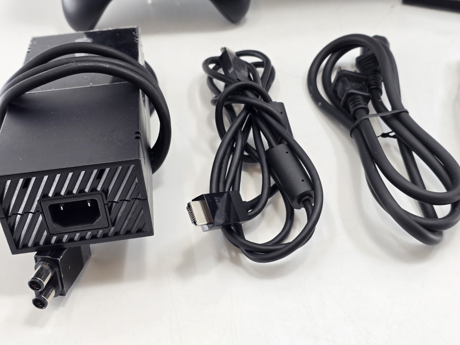Xbox One Day One Edition Console (Microsoft) W/ Box, Controller & Cords – Tested