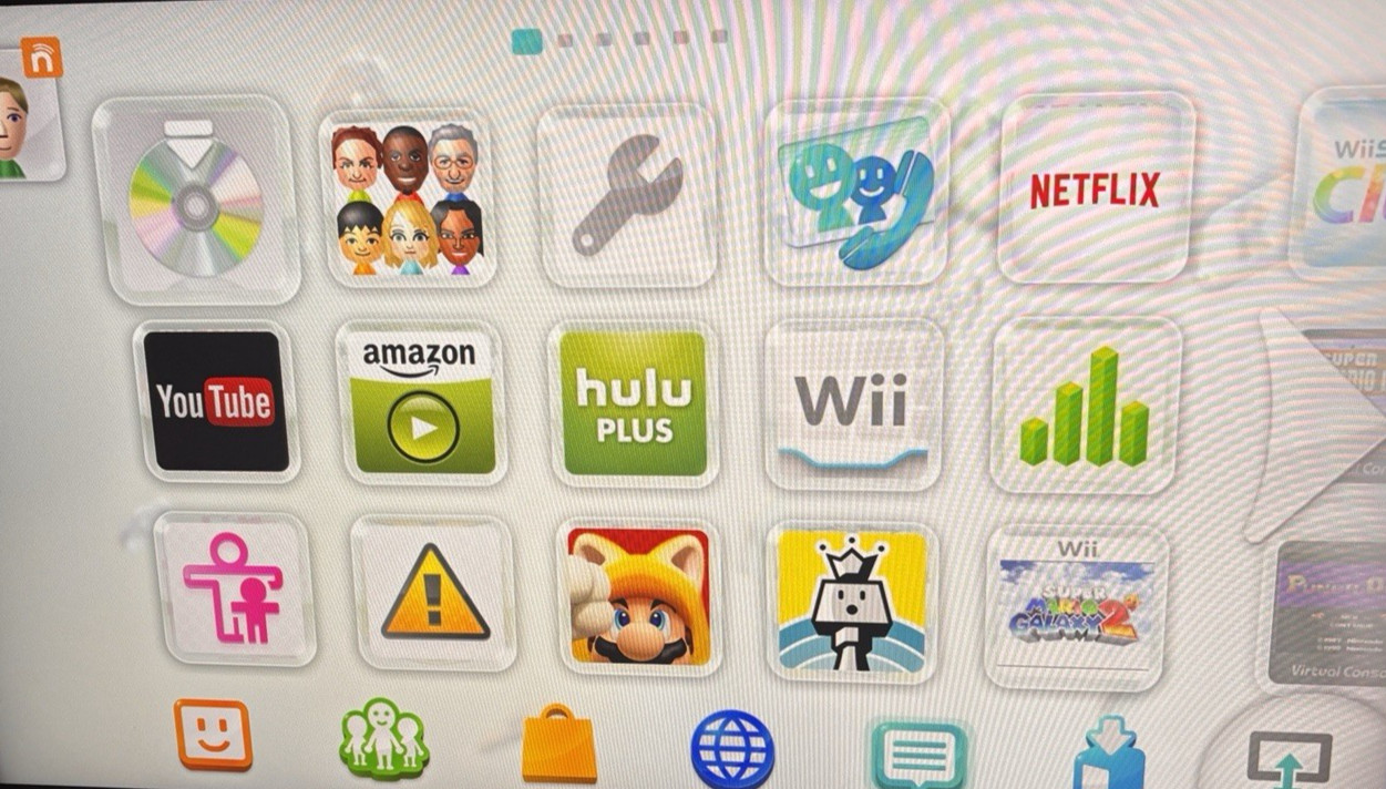 Nintendo Wii U Console System ONLY 32GB Black (WUP-101(02) W/ Games inside