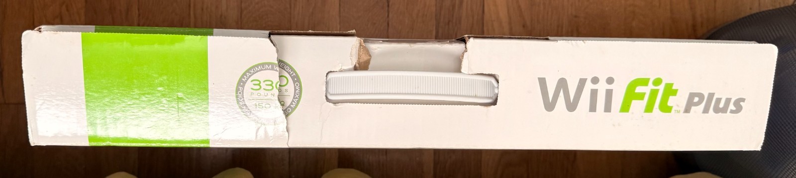 Nintendo White Wii in box with 9 classic Games