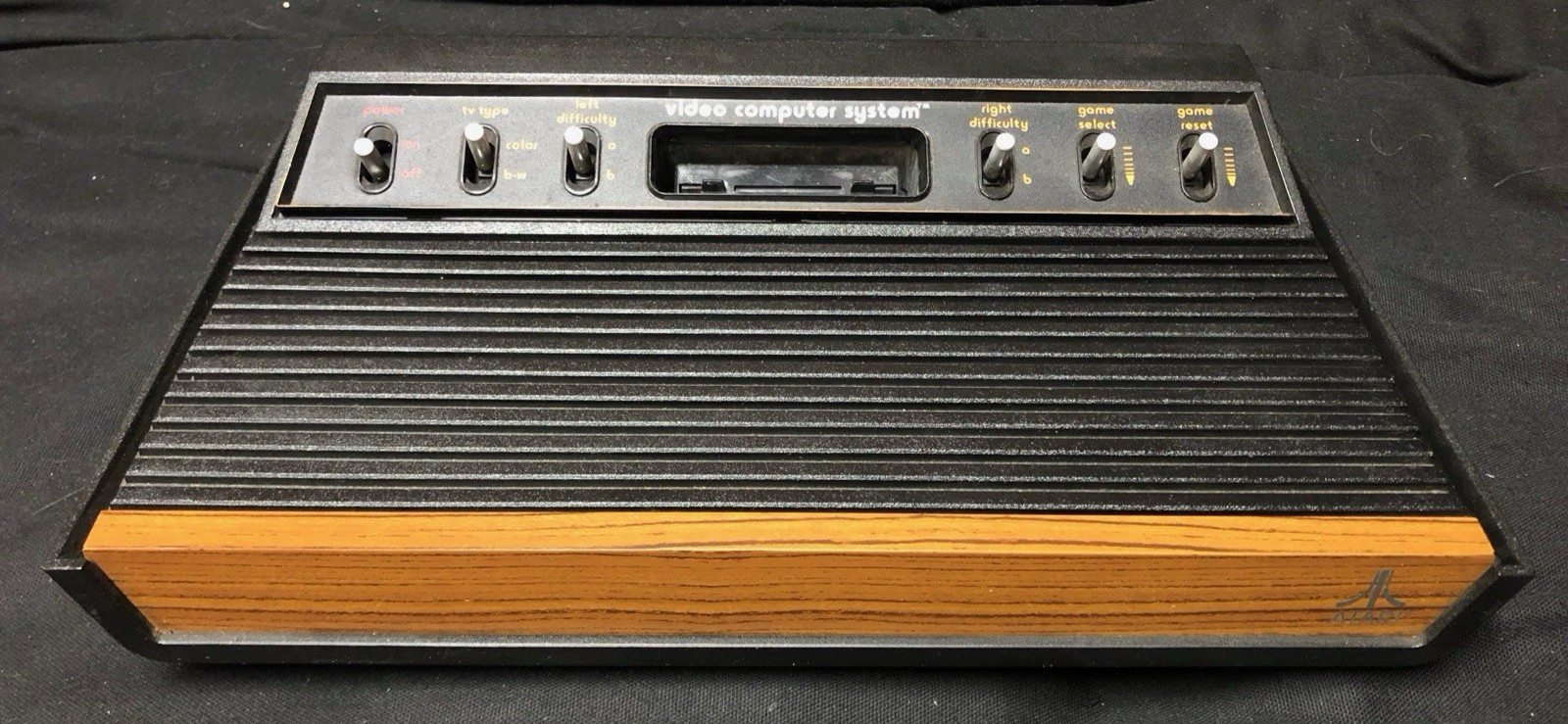 Vtg Atari 2600 Video Computer System Model CX-2600 Console FOR PARTS UNTESTED
