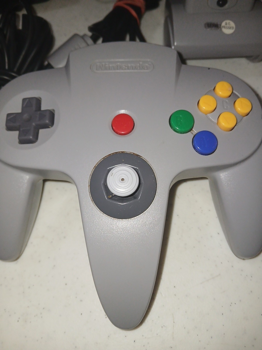 Nintendo 64 Console Bundle – Jump Pak, 2 Controllers, Cables – TESTED