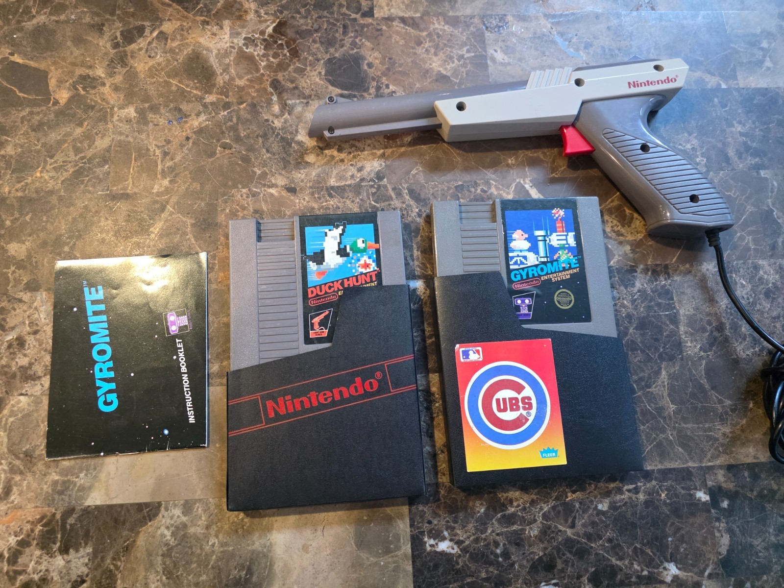 Nintendo NES Deluxe Set System w/ Working/Tested ROB,Phaser, CIB