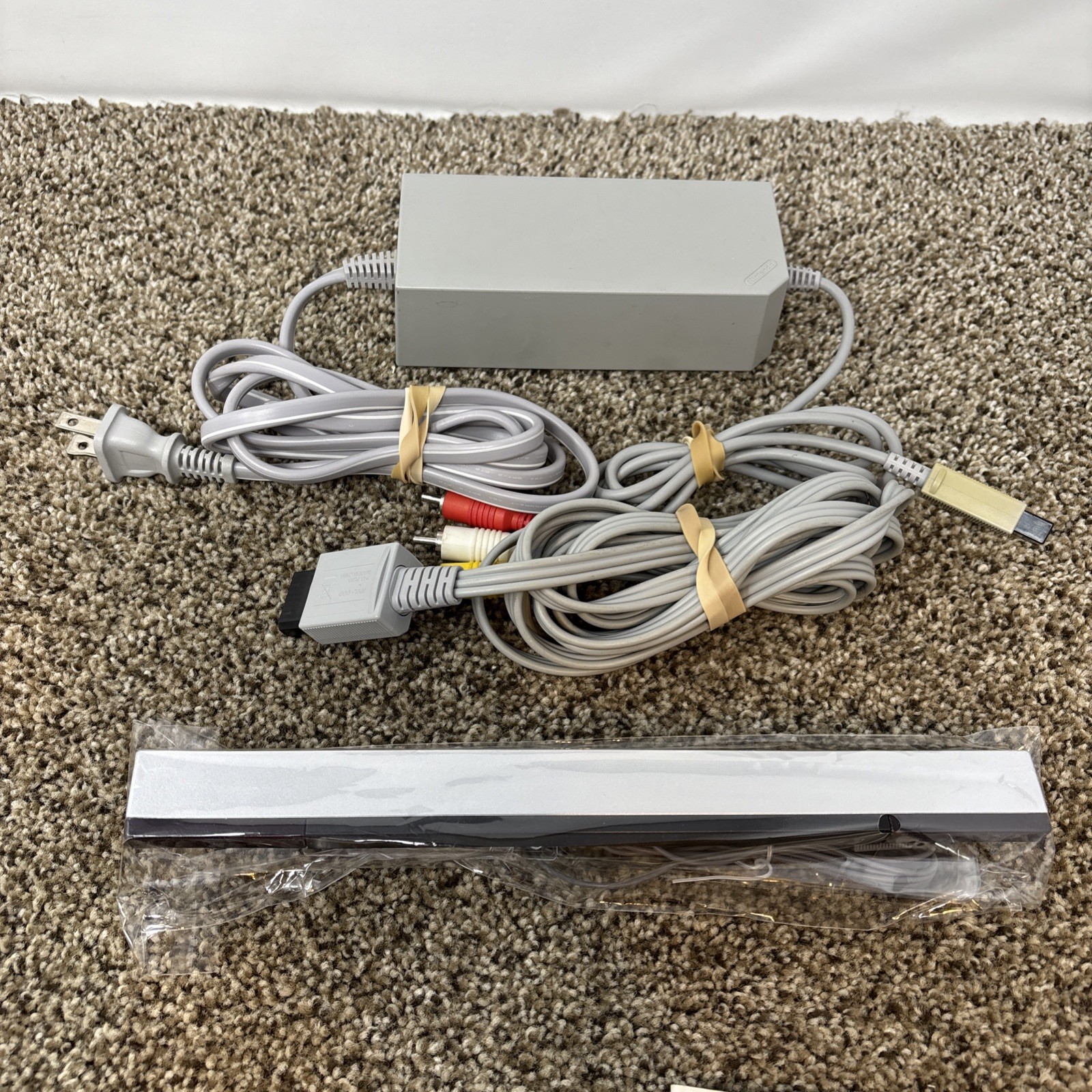 Nintendo Wii Console Bundle Tested With Wii Sports RVL-001 GameCube Compatible