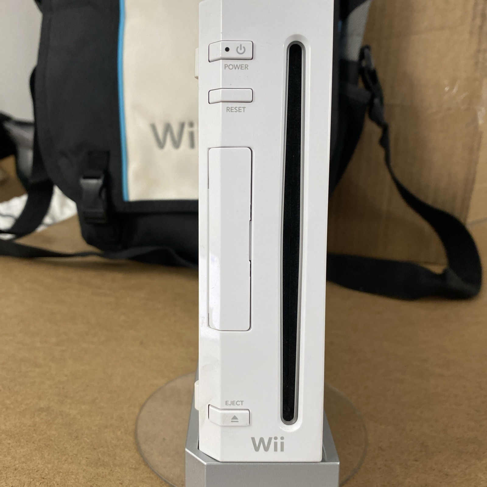 Nintendo Wii Lot Two Controllers, Carrying Case 1 Joy Stick 1 Cover,Stand Work