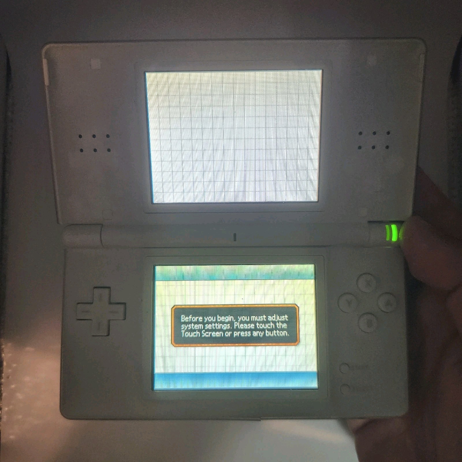 Nintendo DS Lite USG-001 White Handheld Official Gaming System – Working READ